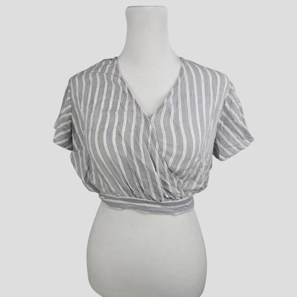 Favluv Cottagecore Women's Striped Tie‎ Back Top Striped - Picture 2 of 16